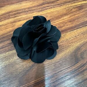 Black flower hair clip